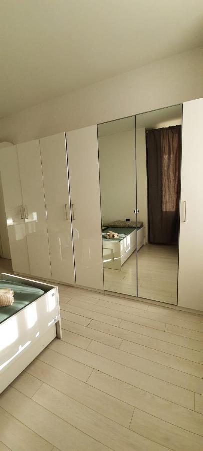 Intero Appartamento Lgbtq+ Zona Loreto Milan Exterior photo